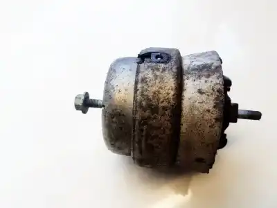 Second-hand car spare part engine support for audi a4 b6 avant (8e5) 3.0 quattro oem iam references 8e0199379d  8e0199379f