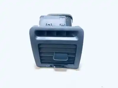 Second-hand car spare part air ventilation grille for toyota corolla (e11) 2.0 d-4d linea sol oem iam references 5565013020