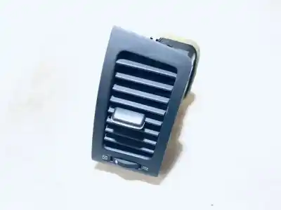 Second-hand car spare part air ventilation grille for toyota corolla (e11) 2.0 d-4d linea sol oem iam references 5556310050