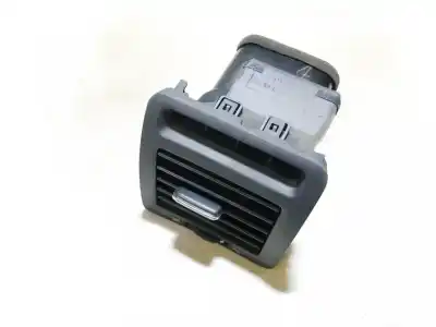 Second-hand car spare part air ventilation grille for toyota corolla (e11) 2.0 d-4d linea sol oem iam references 5566013020