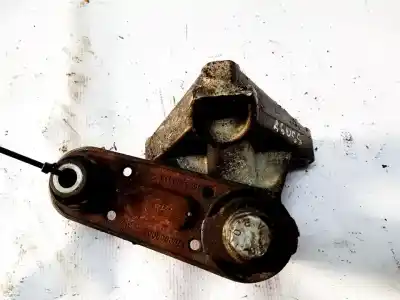 Second-hand car spare part engine support for renault scenic ii 1.6 16v oem iam references 8200000003  8025403418