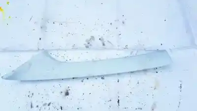 Peça sobressalente para automóvel em segunda mão plásticos por peugeot 208 1.2 12v vti referências oem iam 9673750377