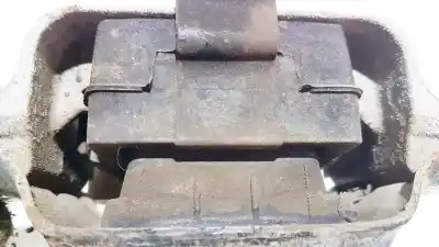 Автозапчастина б/у підтримка двигуна для volkswagen jetta (1k2) 2.0 tdi посилання на oem iam 1k0199555t  