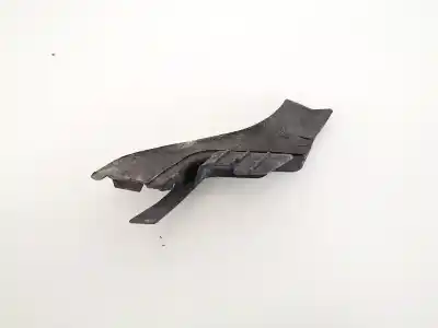 Pezzo di ricambio per auto di seconda mano plastica per bmw x3 (e83) 2.0d riferimenti oem iam 713402958  