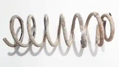 Peça sobressalente para automóvel em segunda mão mola de suspensão por chevrolet kalos 1.2 cat referências oem iam 