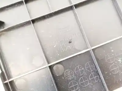 Pezzo di ricambio per auto di seconda mano plastica per mazda 2 lim. (de) 1.3 active riferimenti oem iam dj01688t0  dj01-688t0