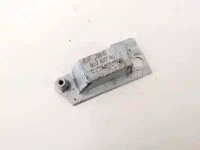 Second-hand car spare part plastics for audi a4 avant (8e) 2.0 tdi quattro (dpf) oem iam references 8e0827657e  