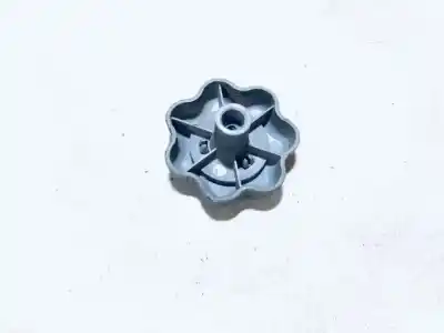 Pezzo di ricambio per auto di seconda mano plastica per kia sorento 2.4 16v cat riferimenti oem iam   