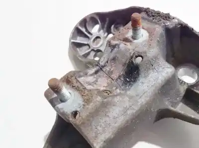 Second-hand car spare part engine support for volkswagen passat variant (3b6) 1.9 tdi oem iam references 8e0199351  