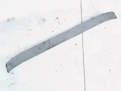 Peça sobressalente para automóvel em segunda mão plásticos por toyota avensis wagon (t25) 2.0 d-4d executive referências oem iam 6338505020