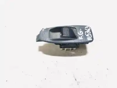 Peça sobressalente para automóvel em segunda mão botão / interruptor elevador vidro dianteiro esquerdo por mazda premacy (cp) 2.0 turbodiesel cat referências oem iam 3582m2d