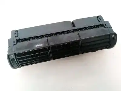 Автозапчасти б/у аэрационная решетка за audi a4 avant (b5) 1.8 ссылки oem iam 8d0820951