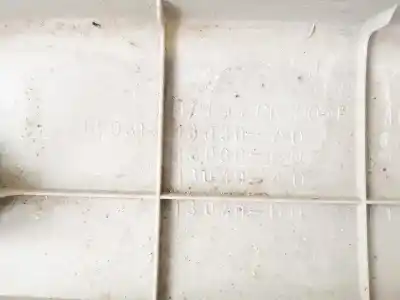 Pezzo di ricambio per auto di seconda mano plastica per toyota corolla (e11) 2.0 d-4d linea sol riferimenti oem iam 6793913030  67939-13030, 67939-13030-a2