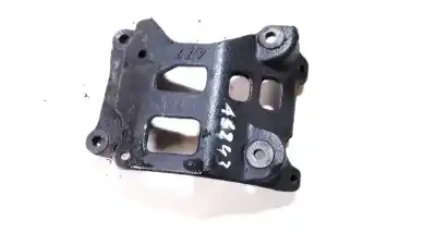 Second-hand car spare part engine support for toyota corolla (e11) 2.0 d-4d linea sol oem iam references 246260477  