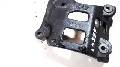 Second-hand car spare part engine support for toyota corolla (e11) 2.0 d-4d linea sol oem iam references 246260477  