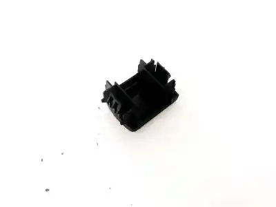 Pezzo di ricambio per auto di seconda mano plastiche per audi a3 (8l) 1.9 tdi ambition riferimenti oem iam 8l0941515a  