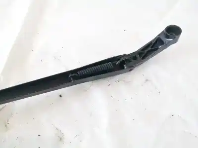 Second-hand car spare part left front windshield wiper arm for toyota corolla (e11) 2.0 d-4d linea sol oem iam references   
