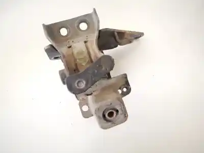 Second-hand car spare part engine support for toyota corolla (e11) 2.0 d-4d linea sol oem iam references 237227020  2372-27020