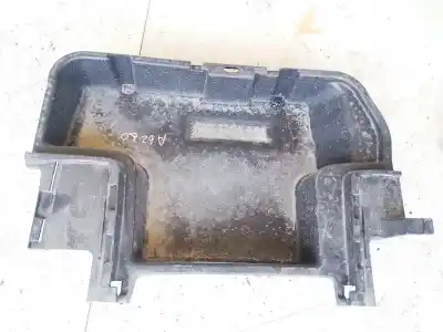 Peça sobressalente para automóvel em segunda mão plásticos por toyota corolla (e11) 2.0 d-4d linea sol referências oem iam 5853313010