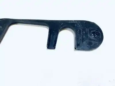 Автозапчастина б/у пластика для audi a3 (8l) 1.8 ambiente посилання на oem iam 8d9827280a  