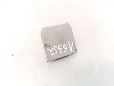 Peça sobressalente para automóvel em segunda mão plásticos por opel astra g caravan 1.6 referências oem iam 90520929