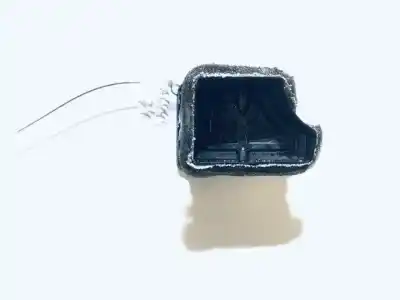 Автозапчасти б/у аэрационная решетка за volkswagen golf v variant (1k5) 1.4 ссылки oem iam 1k0819710  1k0819704