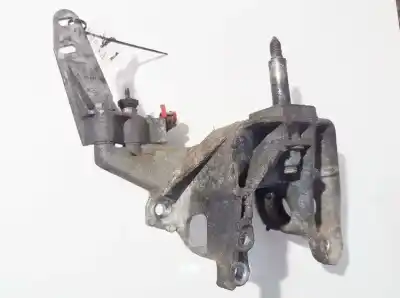 Second-hand car spare part engine support for renault laguna (b56) 2.2 dt rt oem iam references 7700817592  