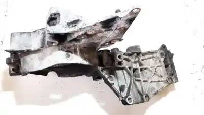 Second-hand car spare part engine support for renault laguna (b56) 2.2 dt rt oem iam references 7700862889  