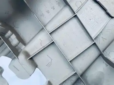 Second-hand car spare part plastics for citroen berlingo 1.6 hdi 75 sx familiar oem iam references 96832950bj  96810325bj, 96832947bj, 96832945bj