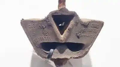 Second-hand car spare part engine support for audi 80 (811/813) 1.8 oem iam references 893199381  