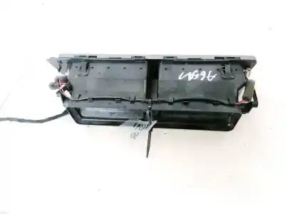 Автозапчасти б/у аэрационная решетка за audi a6 avant (4b5) 2.5 tdi ссылки oem iam 4b1820951  