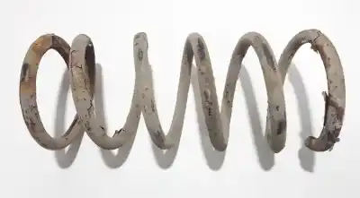 Peça sobressalente para automóvel em segunda mão mola de suspensão por toyota avensis wagon (t25) 2.0 d-4d executive referências oem iam 