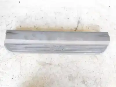 Peça sobressalente para automóvel em segunda mão plásticos por kia carens 2.0 crdi ex monovolumen referências oem iam 0k2fa68720