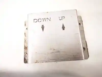 Peça sobressalente para automóvel em segunda mão plásticos por bmw x3 (e83) 2.0d referências oem iam 