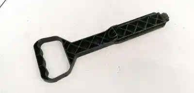 Peça sobressalente para automóvel em segunda mão plásticos por bmw x3 (e83) 2.0d referências oem iam 70300528