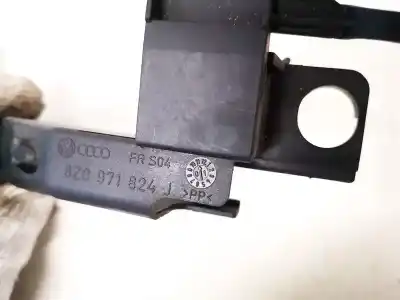 Pezzo di ricambio per auto di seconda mano plastica per audi a2 (8z) 1.4 16v riferimenti oem iam 8z0971824j  