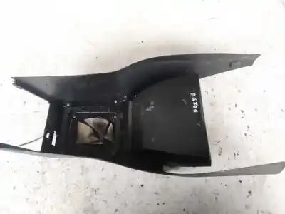 Peça sobressalente para automóvel em segunda mão plásticos por audi 80 (811/813) 1.8 referências oem iam 893863243  