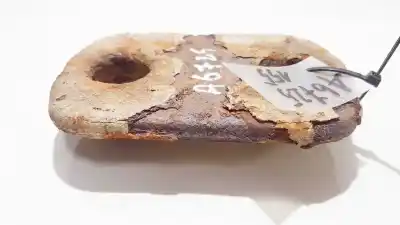 Second-hand car spare part engine support for opel vectra b caravan 1.6 16v oem iam references   