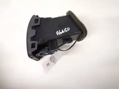 Автозапчасти б/у аэрационная решетка за volkswagen golf v variant (1k5) 1.9 tdi ссылки oem iam 1k0819709  1k0819703