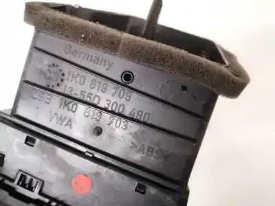 Автозапчасти б/у аэрационная решетка за volkswagen golf v variant (1k5) 1.9 tdi ссылки oem iam 1k0819709  1k0819703