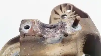 Pezzo di ricambio per auto di seconda mano supporto motore per volkswagen passat variant (3b5) 1.8 riferimenti oem iam 8d0199351h  