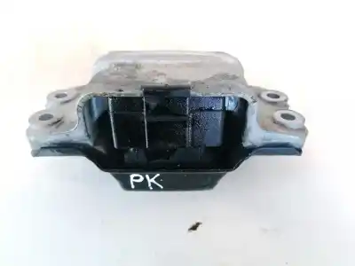 Автозапчасти б/у поддержка двигателя за volkswagen passat b6 variant (3c5) 2.0 fsi ссылки oem iam 3c0199555  