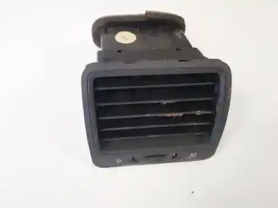 Recambio de automóvil de segunda mano de Rejilla Aireadora - 
Moldura Protectora De La Rejilla De Ventilación Lateral Del Panel para VOLKSWAGEN GOLF V (1K1) 1.6 FSI referencias OEM IAM 1K0819709  1K0819703