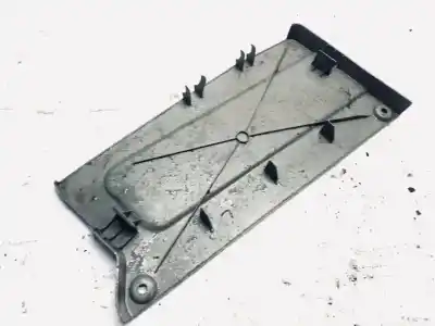 Pezzo di ricambio per auto di seconda mano plastiche per iveco daily, 2000.01 - 2005.12 2.3l 85kw 2000.01 - 2005.12 riferimenti oem iam 0383701  