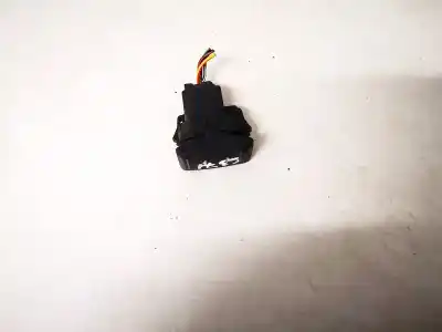 Peça sobressalente para automóvel em segunda mão botão / interruptor elevador vidro dianteiro esquerdo por ford c-max, 2003.01 - 2007.06 1.6 duratorq 66kw 2003.01 - 2010.06 referências oem iam 3m5t14529aa