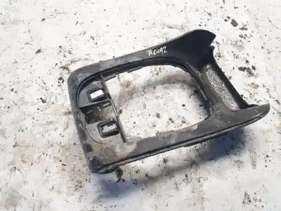 Pezzo di ricambio per auto di seconda mano plastica per opel meriva b 1.7 16v cdti riferimenti oem iam 13258302