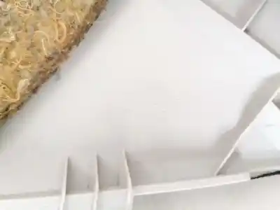 Pezzo di ricambio per auto di seconda mano plastica per mazda 3 lim. (bl) 1.6 cd diesel cat riferimenti oem iam bbm468160  a046927