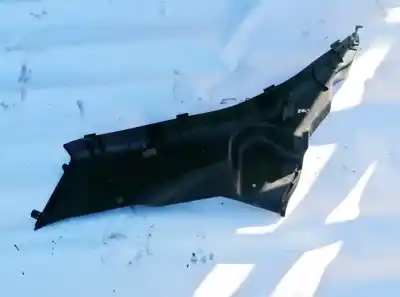 Pezzo di ricambio per auto di seconda mano plastica per mazda 3 lim. (bl) 1.6 cd diesel cat riferimenti oem iam bbn968760  