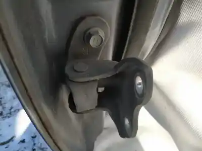 Second-hand car spare part door stop for toyota avensis 2.0 d-4d oem iam references 