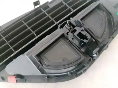 Pezzo di ricambio per auto di seconda mano griglia di aerazione per citroen c5, ii 2008.02 - 2011.01 2.0 hdi 103kw 2009.04 - 2011.01 riferimenti oem iam 9682652877  6-304-2118